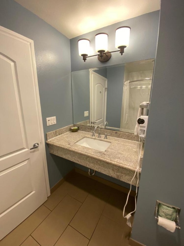 Ocean Surf Inn & Suites image 101